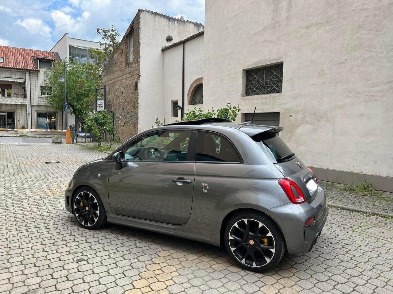 Abarth 595 1.4 Turbo T-Jet 180 CV Competizione