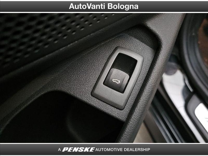 BMW Serie 3 318d Touring mhev 48V MSport auto