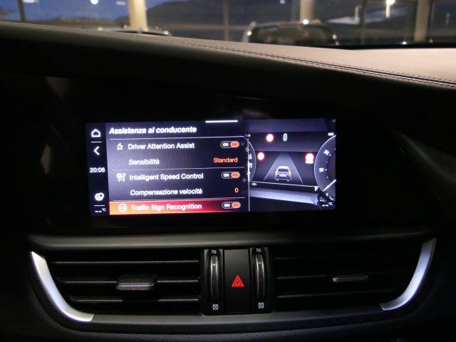 ALFA ROMEO Giulia 2.0 Turbo 280 CV AT8 AWD Q4 Veloce
