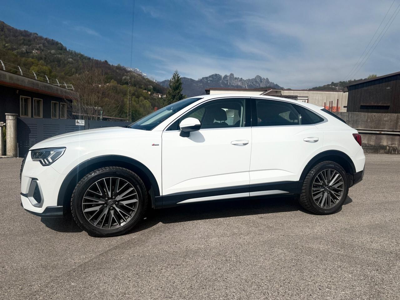 AUDI Q3 SPORTBACK S-TRONIC S-LINE 2.0 TDI 150CV