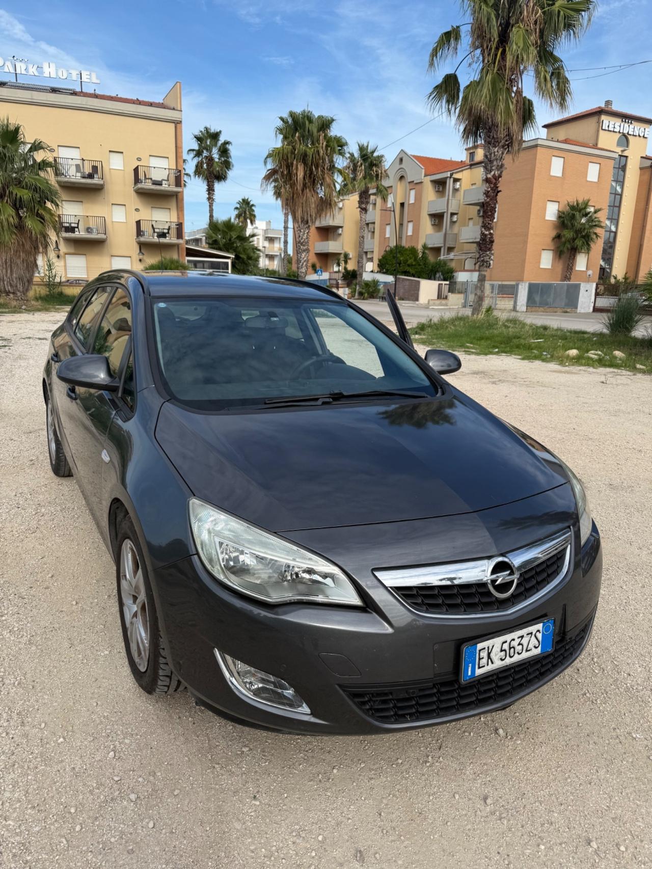 Opel Astra 1.7 CDTI 125CV 5 porte PERMUTE