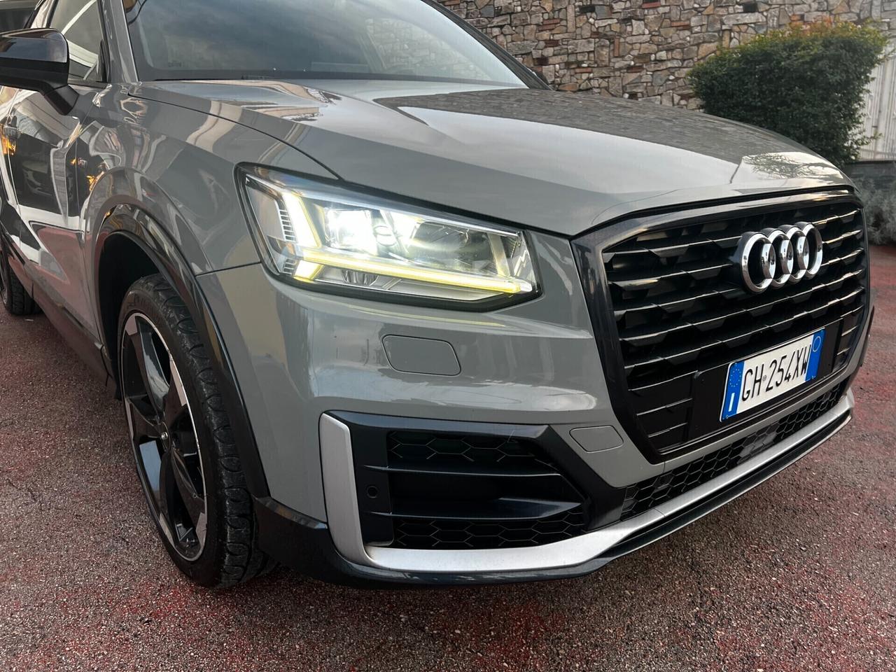 Audi Q2 1.6 TDI-S Line-Modello Edition