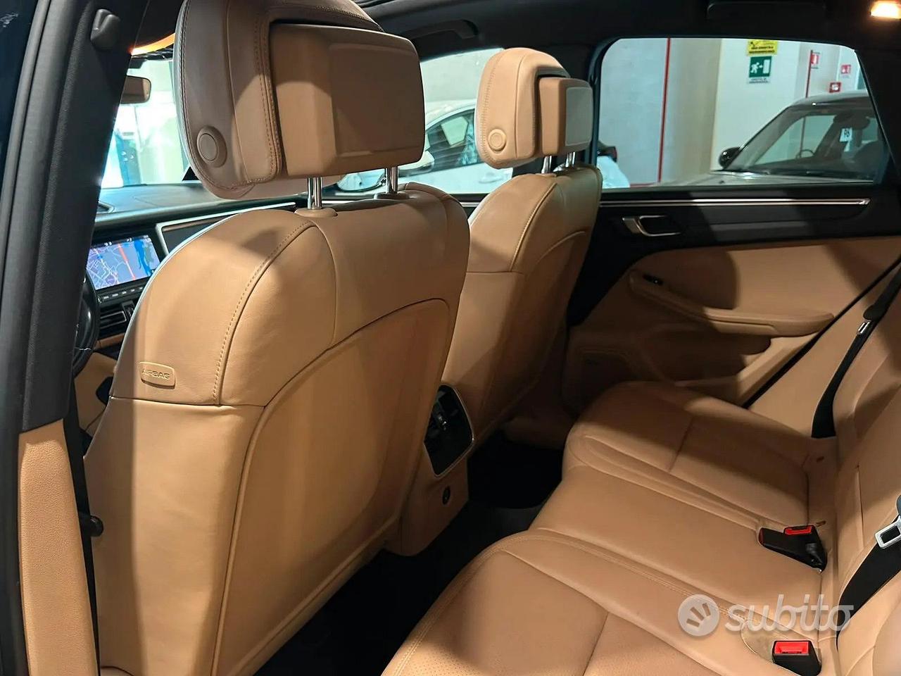 PORSCHE MACAN 2.0