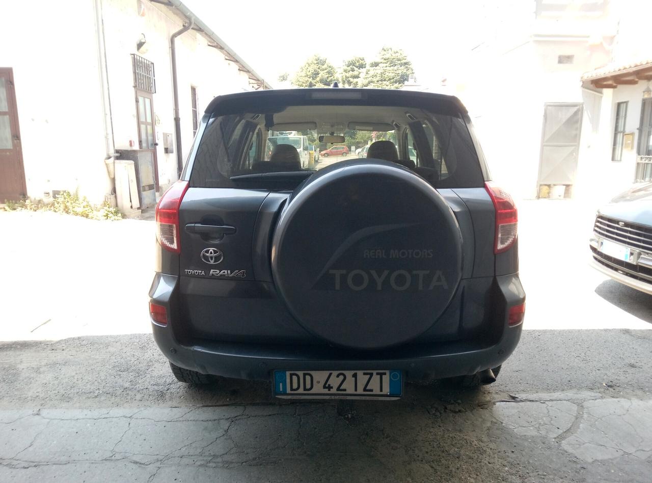 Toyota RAV 4 RAV4 2.2 D-4D 136 CV Luxury