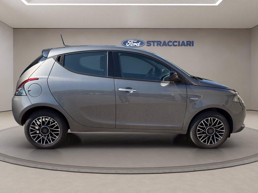 LANCIA Ypsilon 1.0 firefly hybrid Platino s&s 70cv del 2024