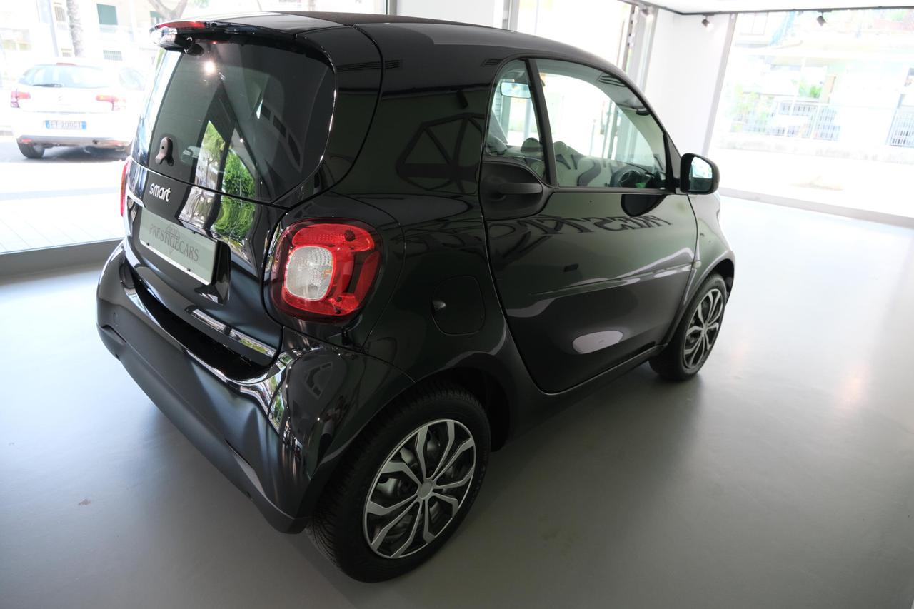 Smart fortwo cabrio Fortwo Cabrio eq Edition One 22kW