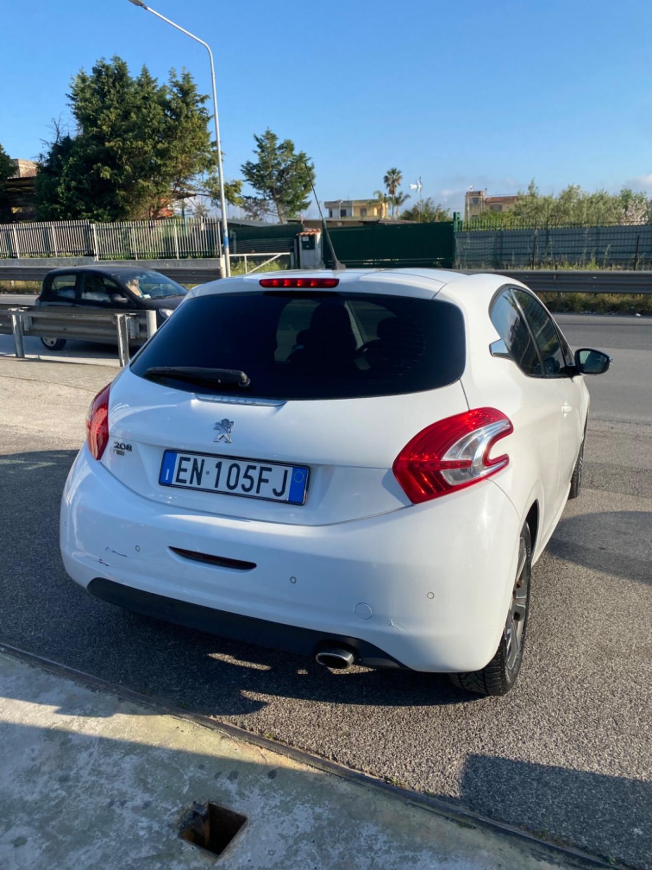 Peugeot 208 1.6 e-HDi 92 CV Stop&Start 3 porte Active