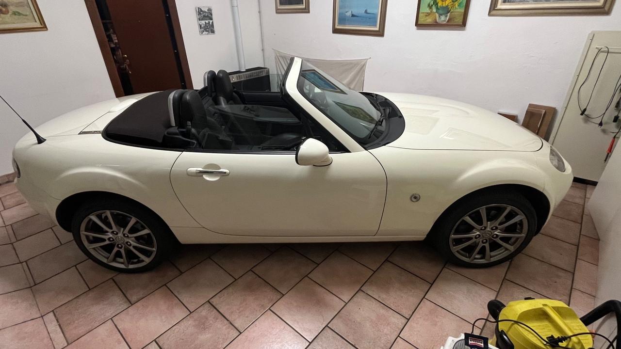 Mazda MX-5 Roadster Coupé 1.8L 16V Niseko