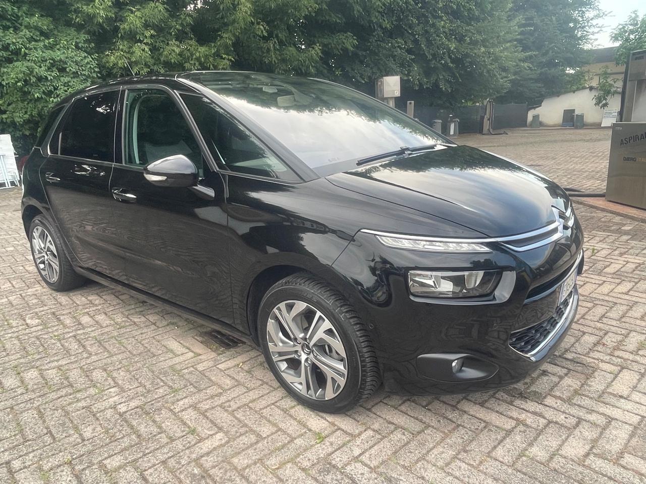 Citroen C4 Picasso 1.6 e-HDi anno 2014..€4999
