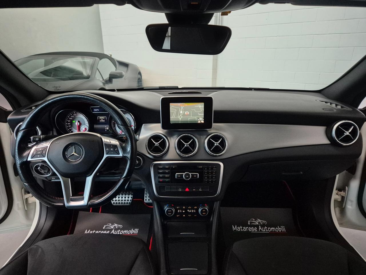 Mercedes-Benz CLA 250 Benz 2.0cc 211cv Premium AMG Navi Led Garanzia