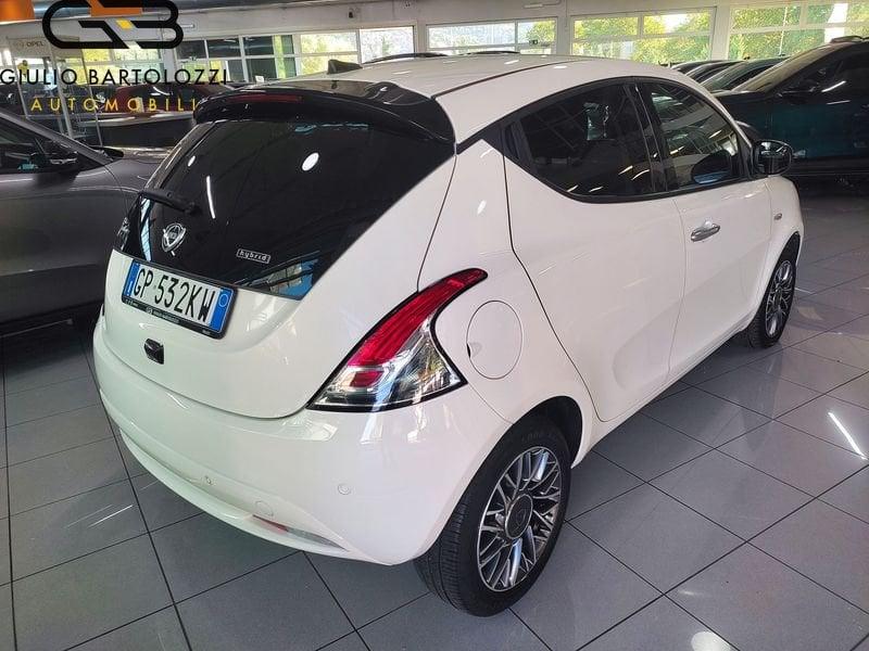 Lancia Ypsilon 1.0 FireFly 70cv S&S Hybrid GOLD PLUS