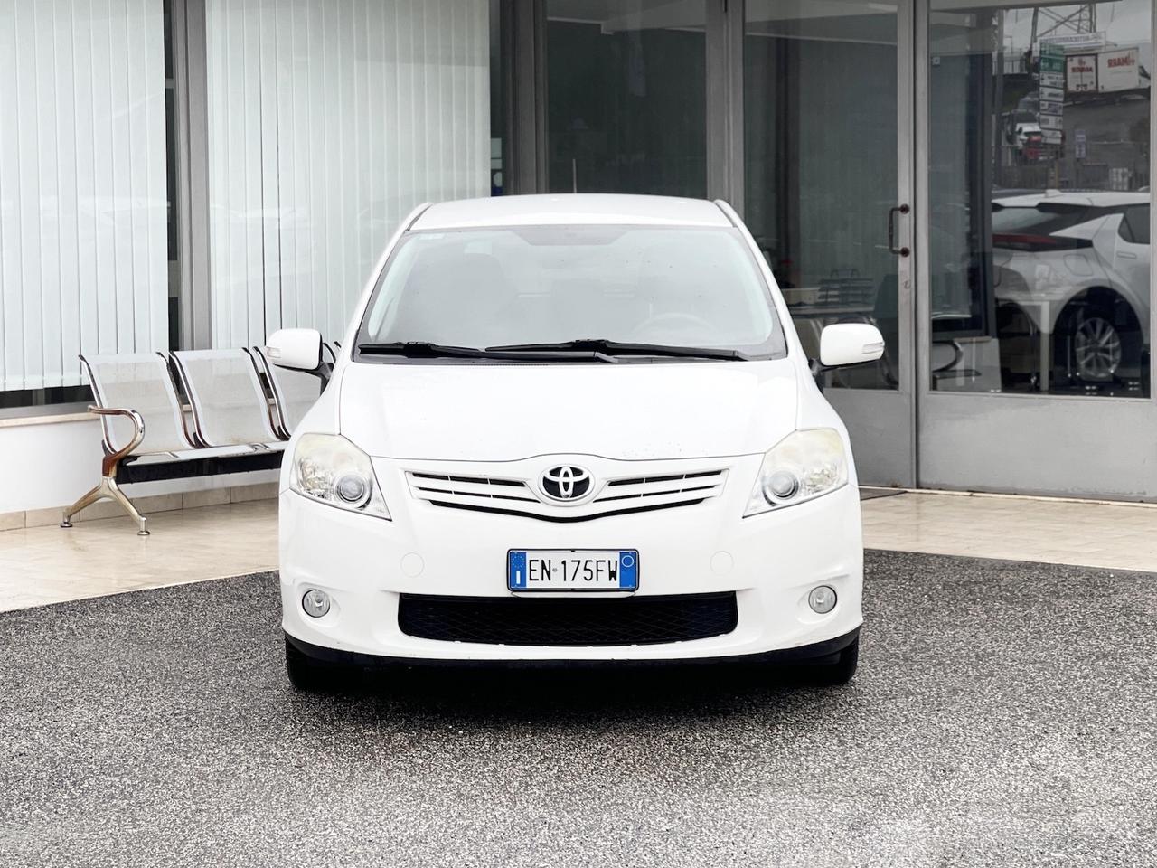 Toyota Auris 1.3 Benzina 99CV E5 Neo - 2012