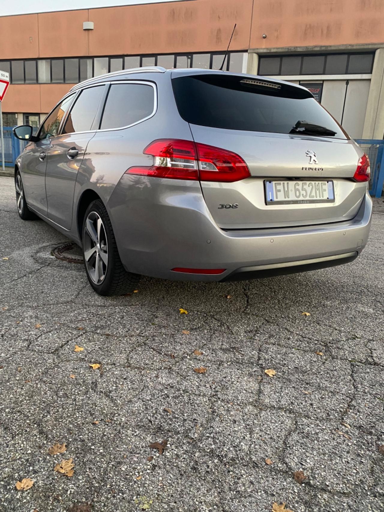 Peugeot 308 BlueHDi 120 S&S SW Business