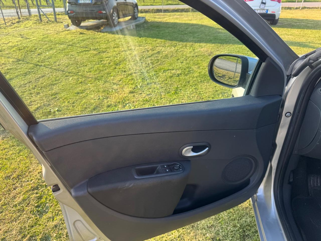 Renault Clio 1.2 16V 5 porte GPL Yahoo!