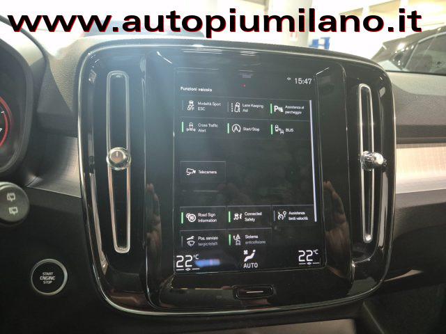 VOLVO XC40 T3 Momentum Core