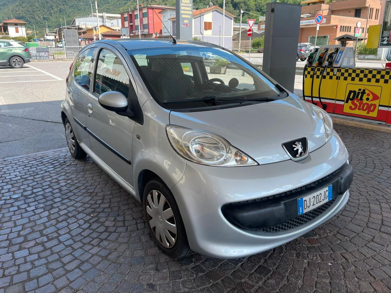 Peugeot 107 1.0 68CV 5p. Plaisir 2Tronic