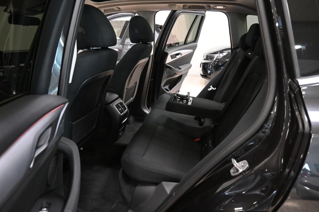 BMW X3 18D 150CV STEPTRONIC 48V S-DRIVE BUSINESS ADVANTAGE ( FARI LED - AMBIENT LIGHT - TETTO PANORAMICO APR. - NAVI - CARPLAY - PDC - CERCHI 18 ) KM 36000