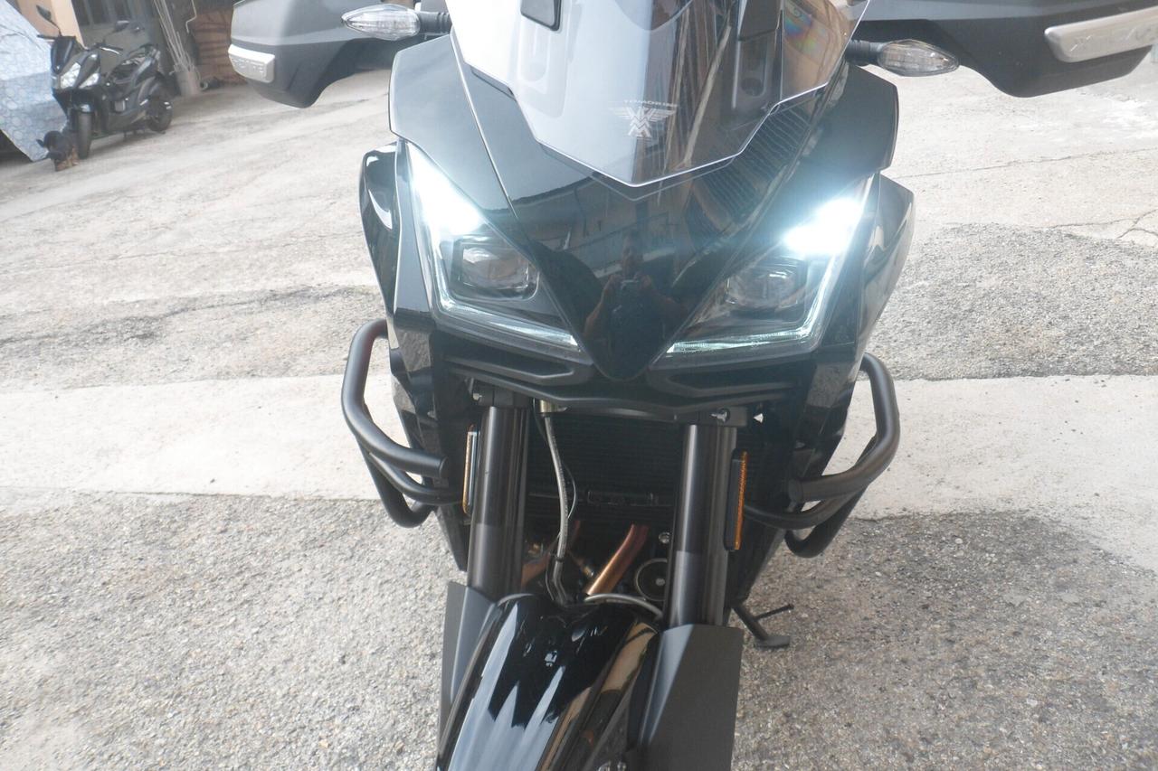 Moto Morini X-Cape 649 adventouring