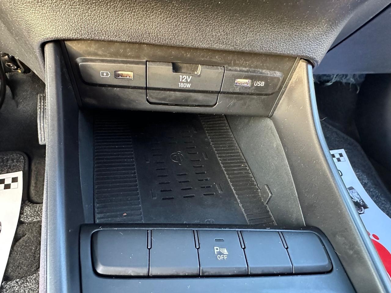 Hyundai i20 2020 1.2 84CV 5 Connectline STUPENDA