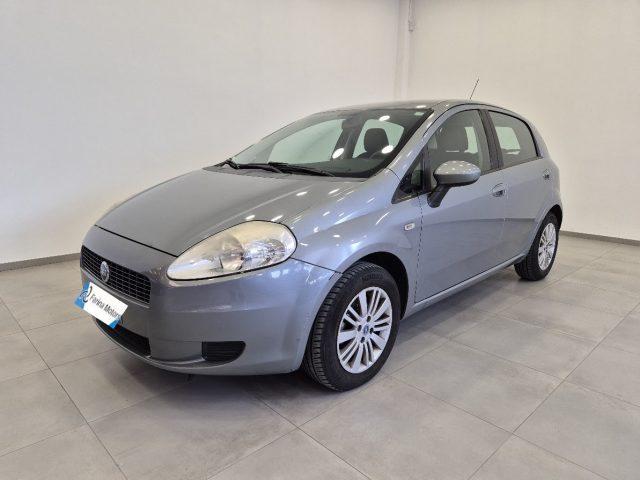 FIAT Grande Punto 1.4 5 porte Dynamic - NEOPAT. - Clima - Mp3