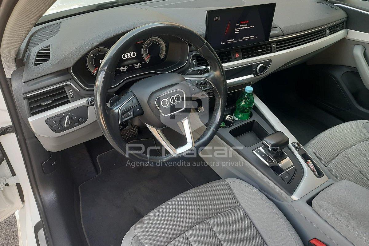 AUDI A4 30 TDI/136 CV S tronic Business Advanced