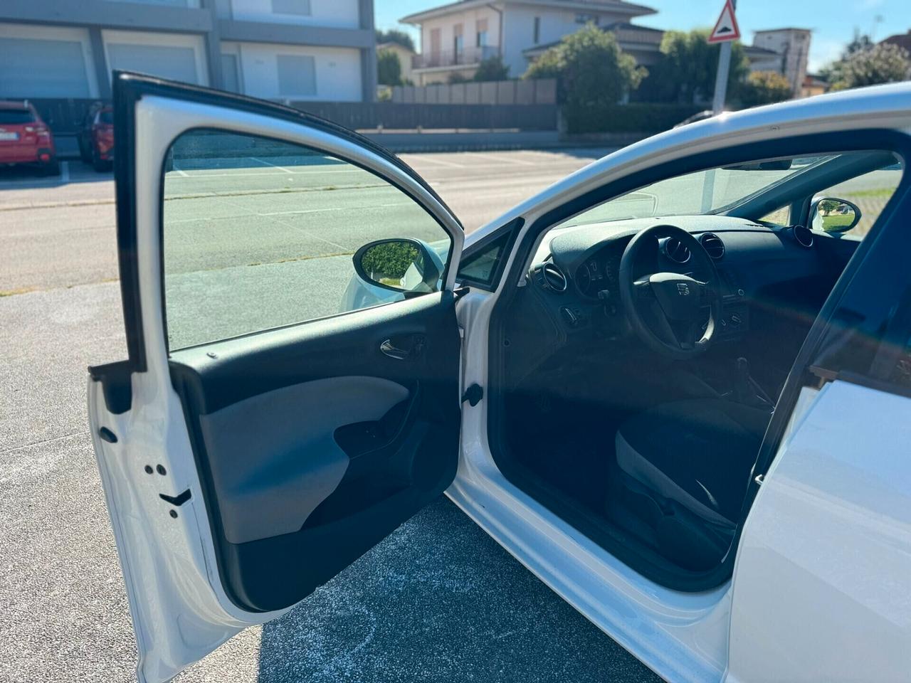 Seat Ibiza 1.4 TDI 75 CV CR 5p. Business High