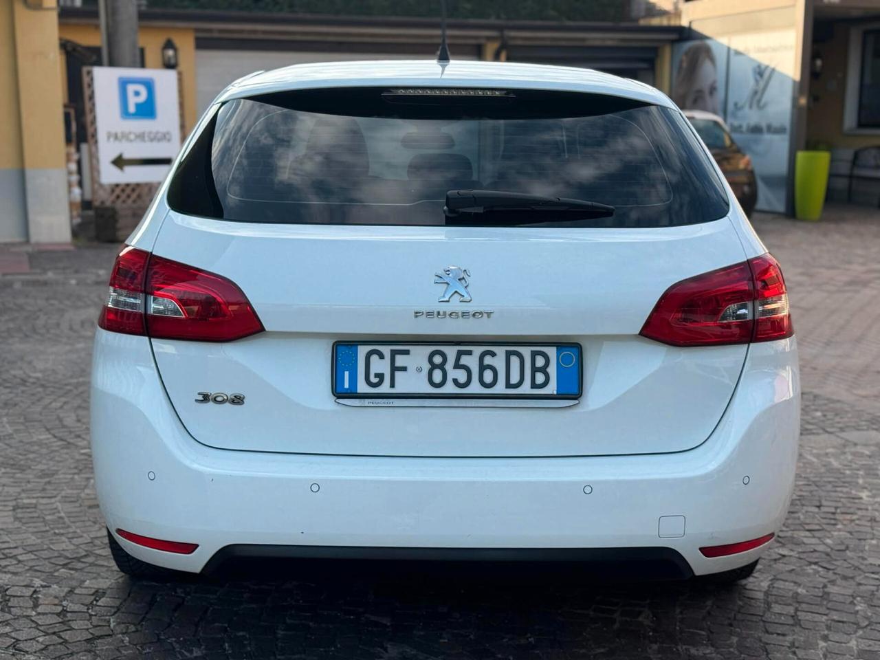 Peugeot 308 BlueHDi 130 S&S EAT8 SW Allure