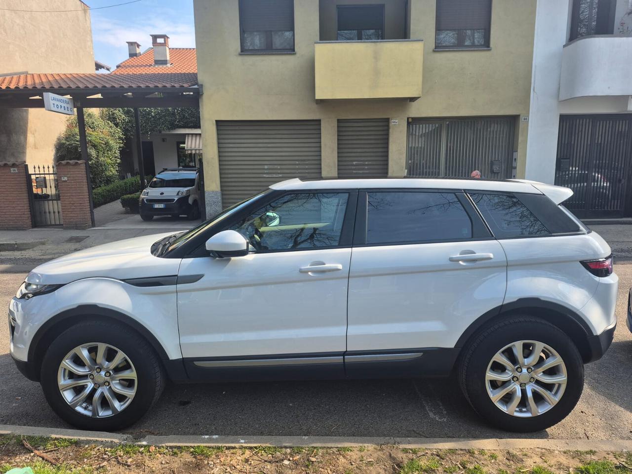 Land Rover Range Evoque 2.0 TD4 150 CV SE Dynamic