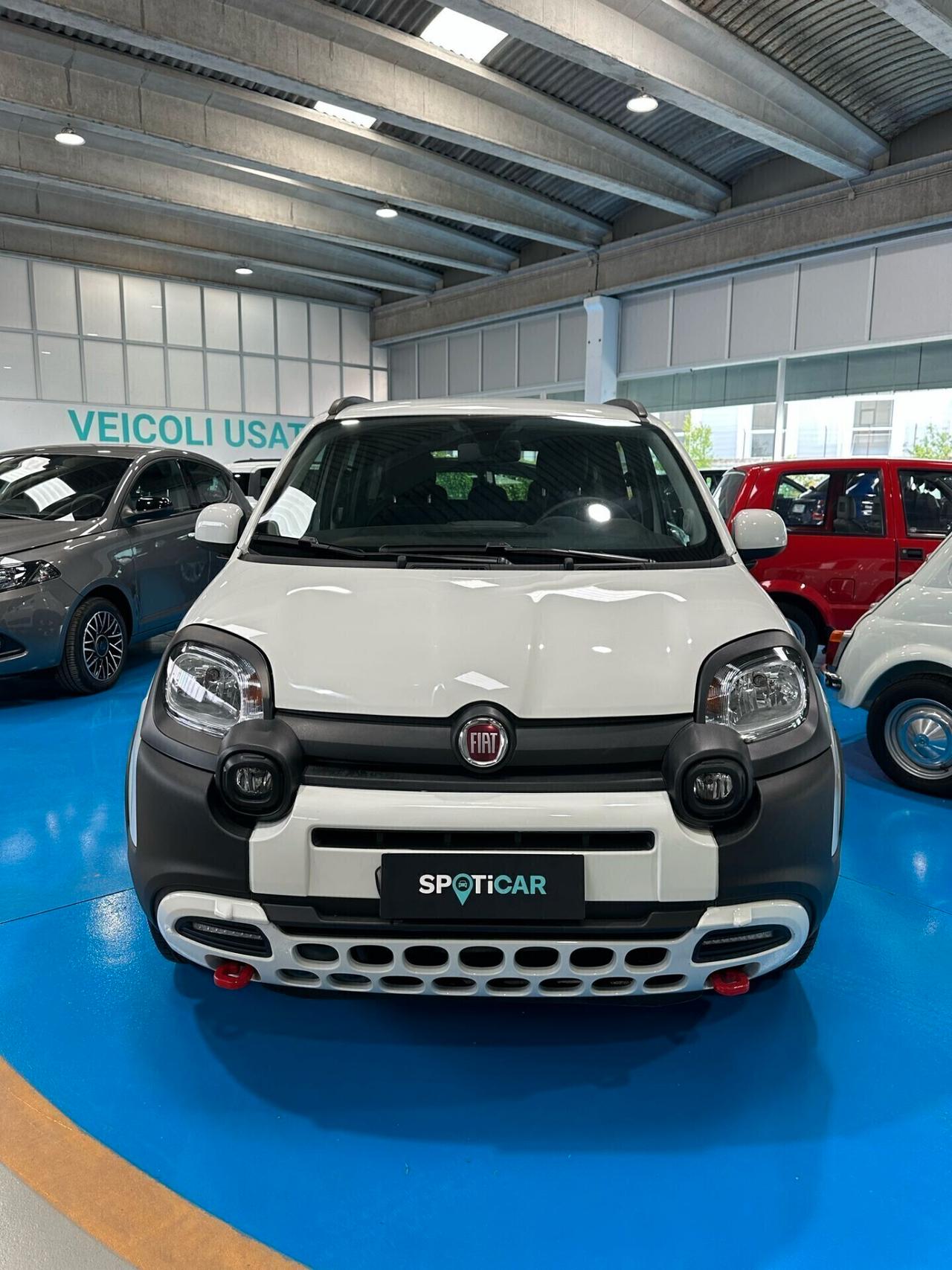 Fiat Panda 1.0 Cross km aziendale 2024 full