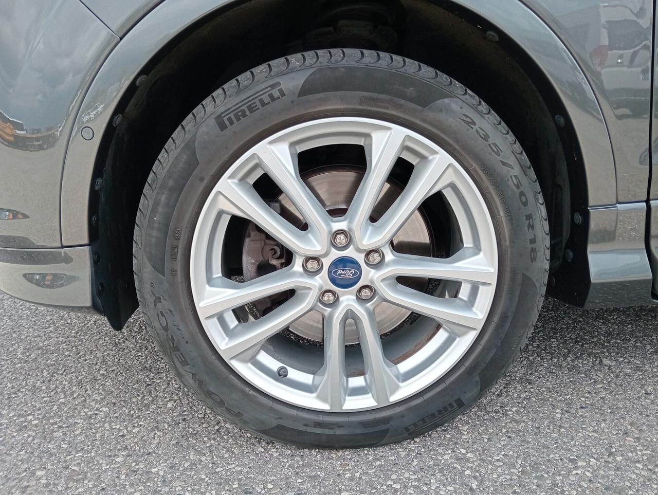 Ford Kuga 1.5ecob. TITANIUM 4X4 Automatica