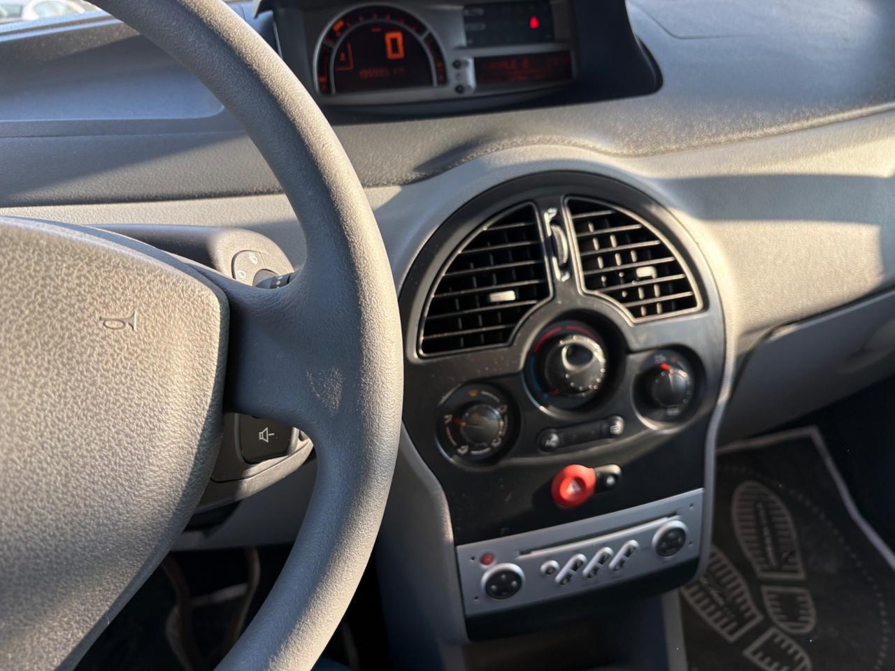 Renault Modus 1.5 dCi 75CV Wave