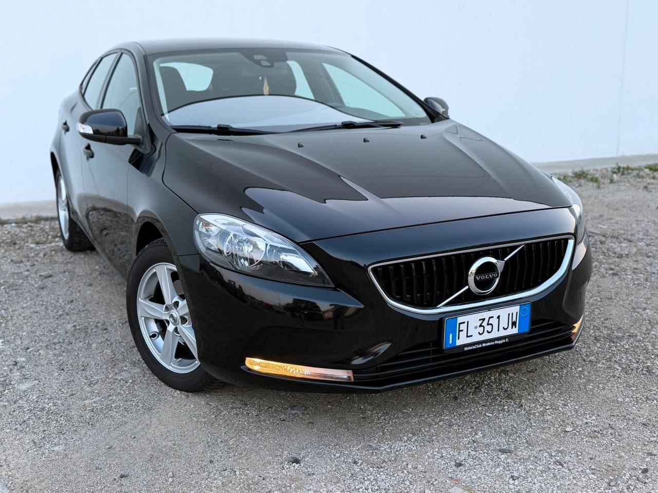 VOLVO V40 2.0 DIESEL D2 EURO6B