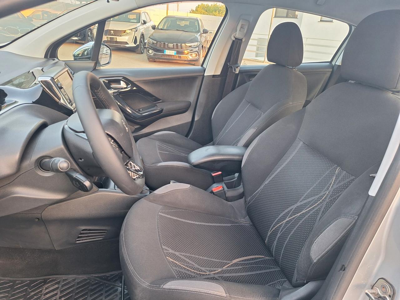 Peugeot 208 1.4 HDi 68 CV 5 porte Active