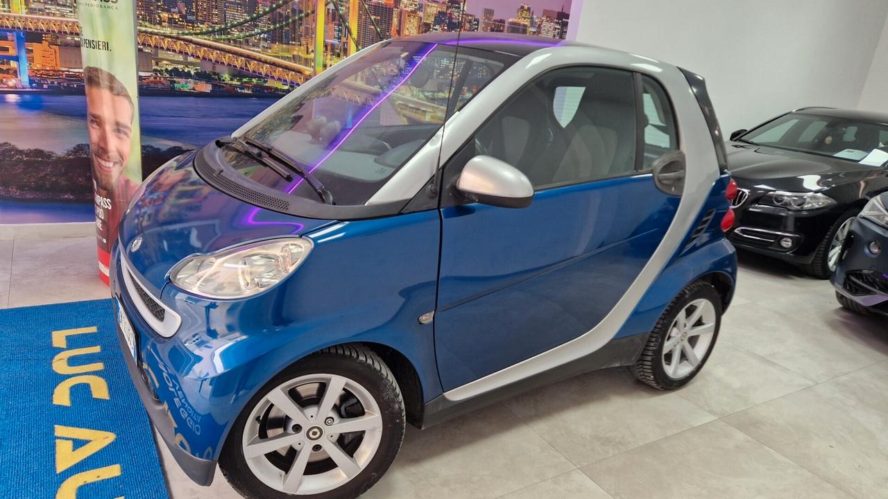 Smart ForTwo 1000 52 kW coupé limited one