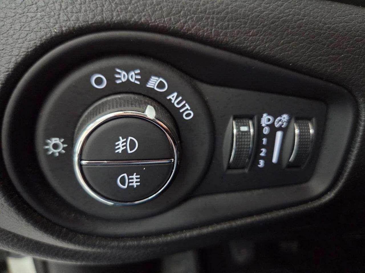 Jeep Renegade 1.6 Mjt 130 CV Limited + led