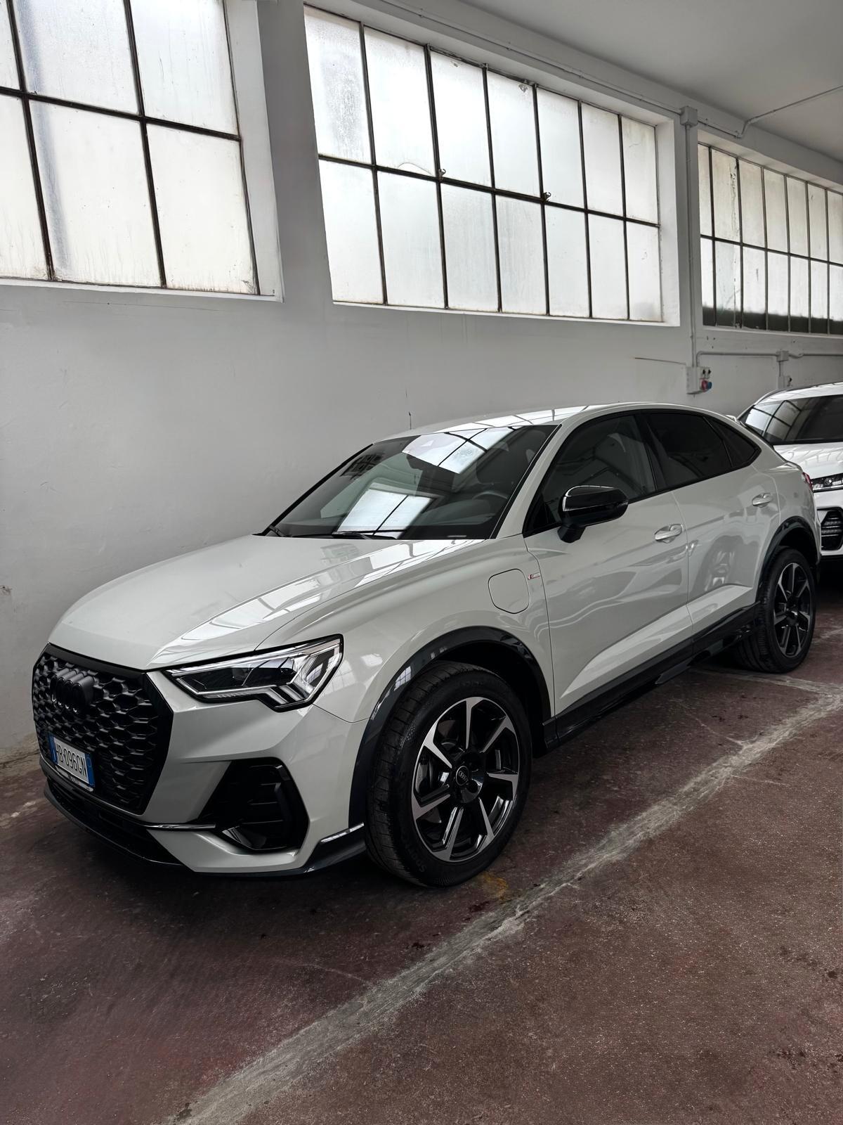 Audi Q3 SPB 45 TFSI e S tronic line edition
