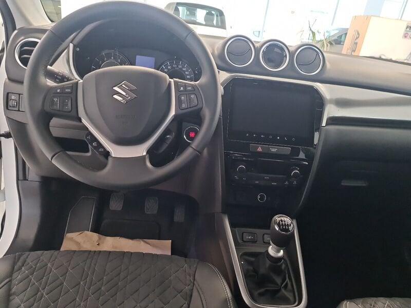 Suzuki Vitara 1.4 Hybrid Top