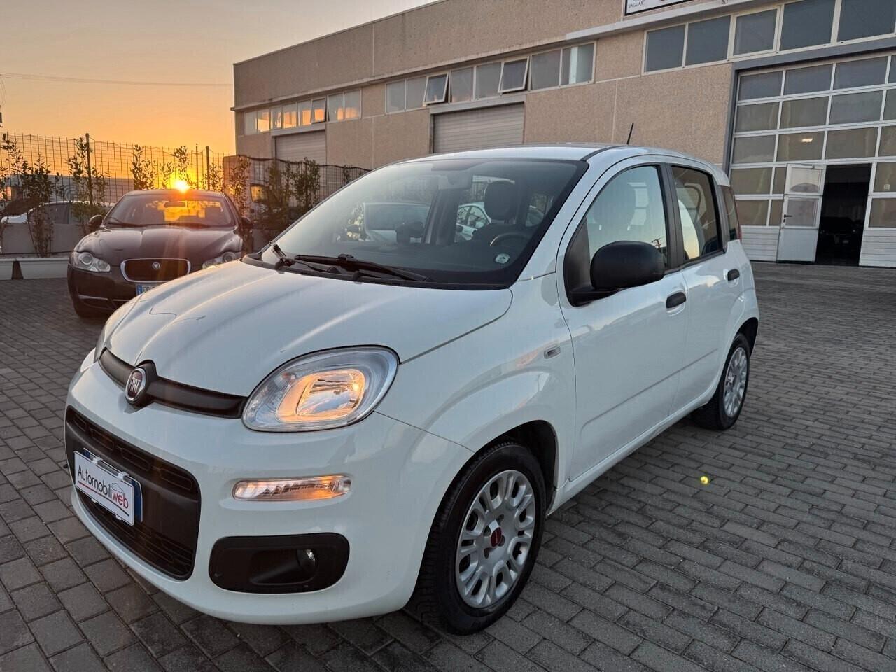 Fiat Panda 1.0 GSE S&S Hybrid Street Van 4 posti