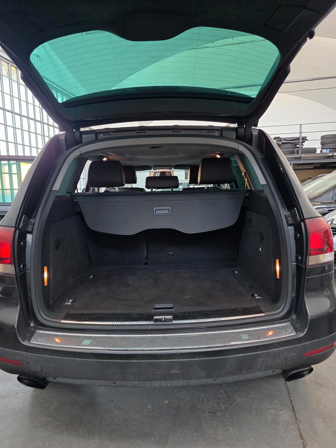 Volkswagen Touareg 2.5 R5 TDI DPF tiptronic Exclusive