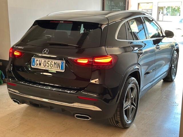 Mercedes-benz GLA 180 AMG Line Premium 15.000KM PARI NUOVO