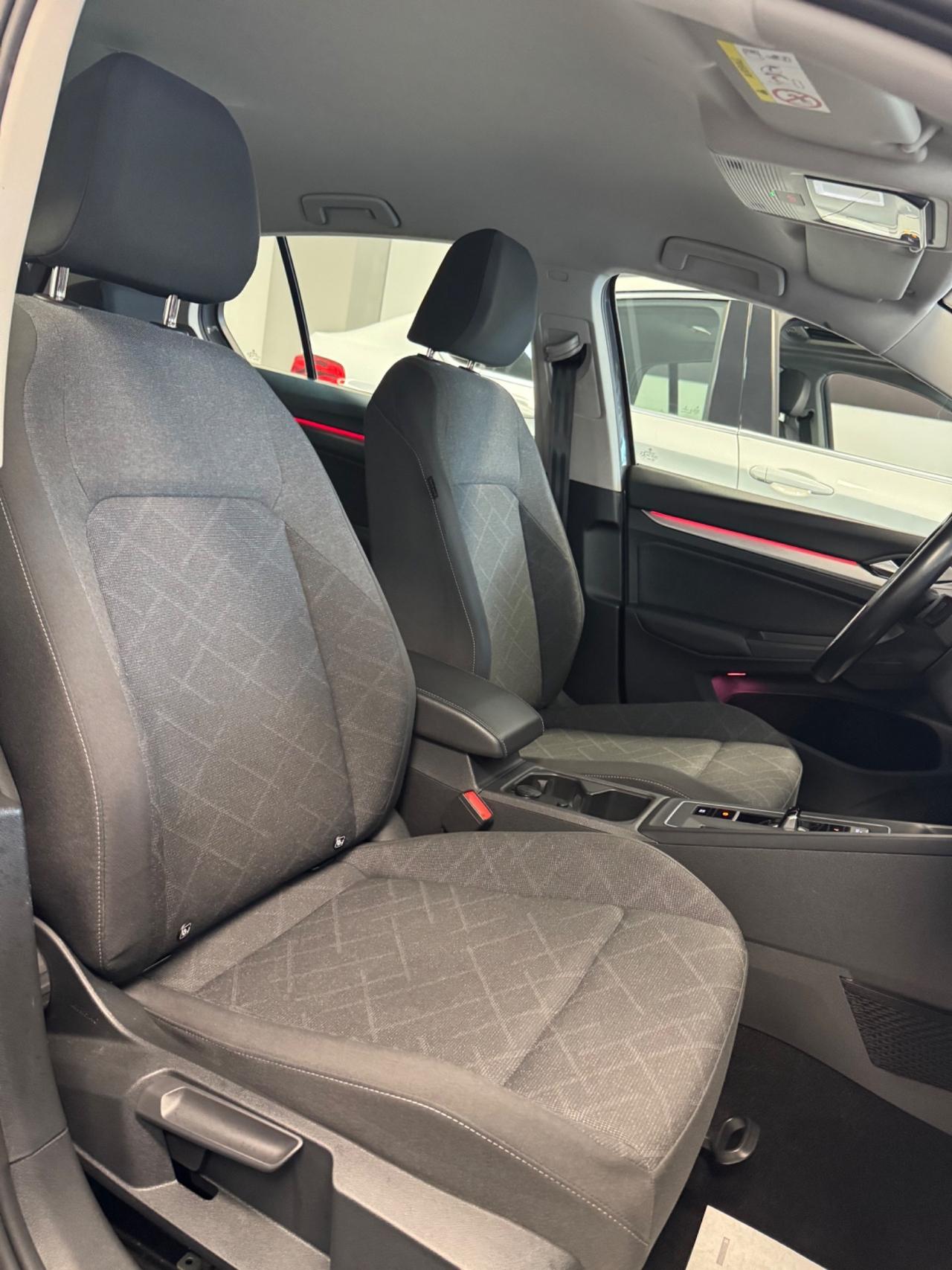 Volkswagen Golf 8 2.0 TDI 116 Cv Style