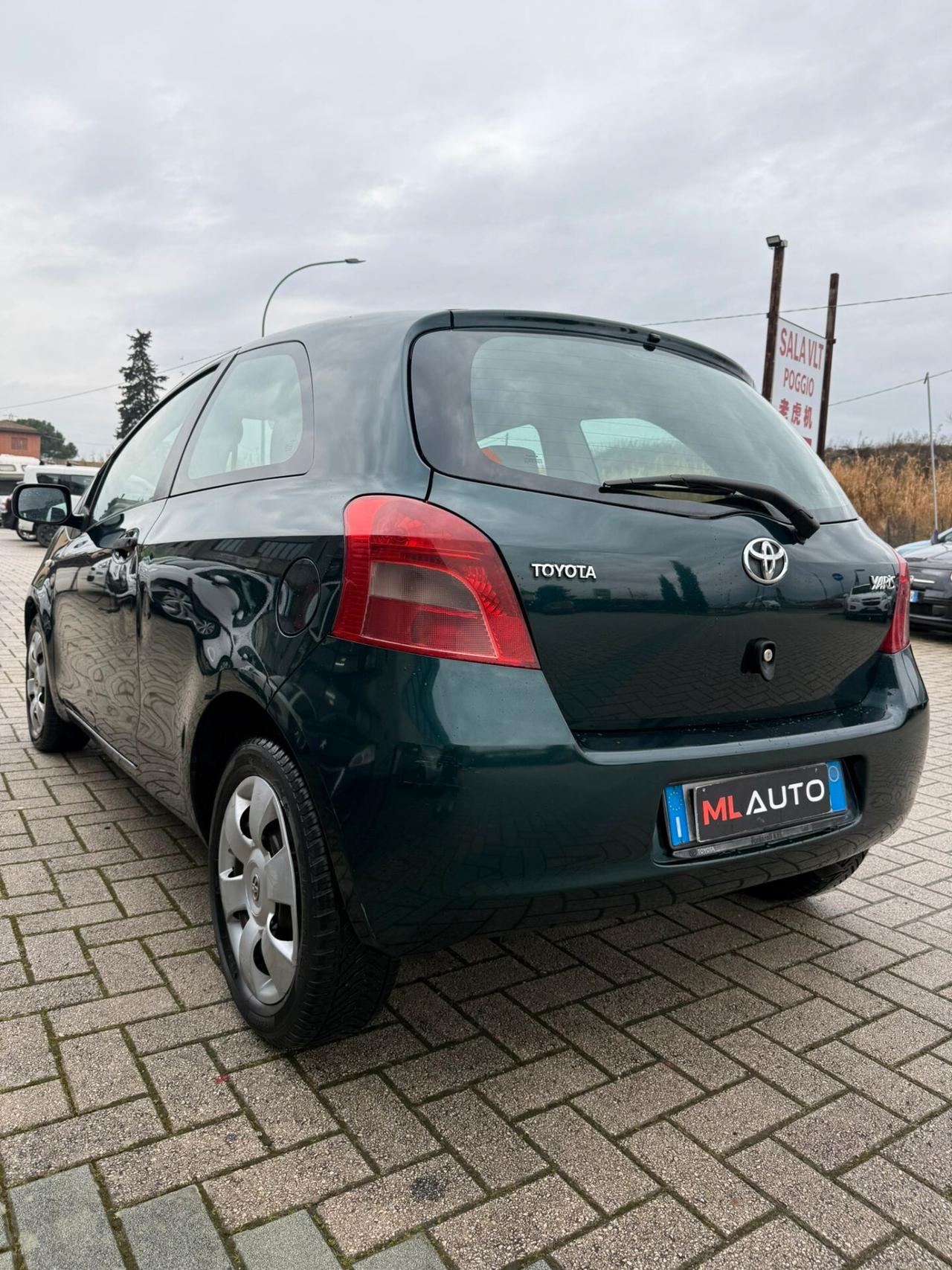 Toyota Yaris 1.3 3 porte Luna - OK NEOPATENTATO