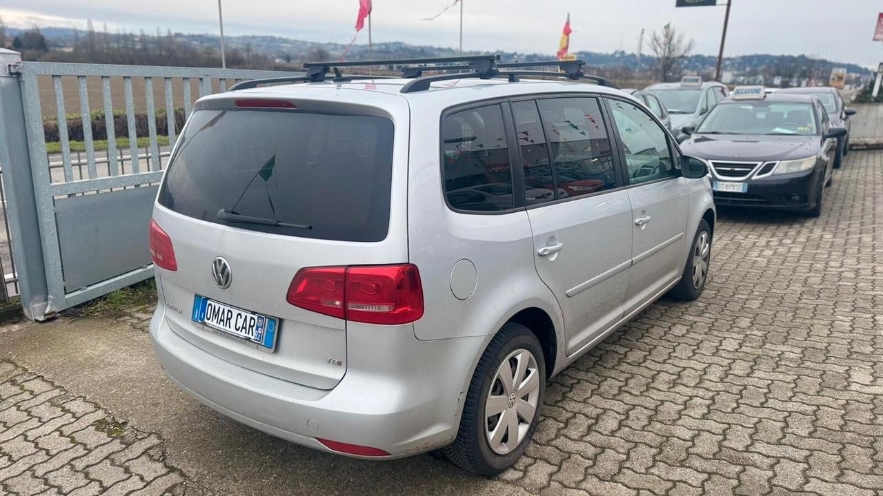 VW TOURAN 1.6 DIESEL 7 POSTI AUTOMATICO NEOP.