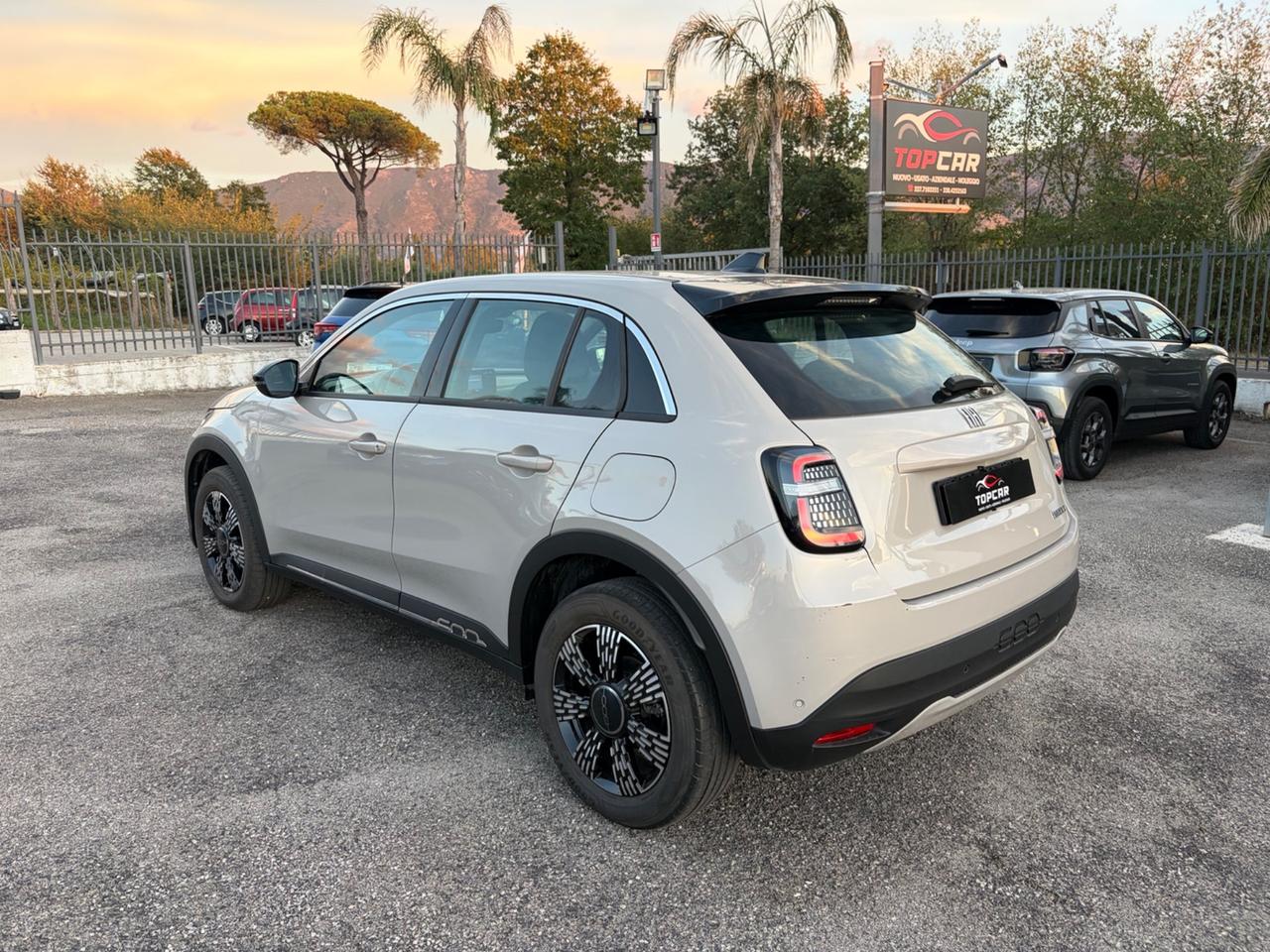 Fiat 600 Hybrid 110 CV DCT MHEV Serie Speciale Icon