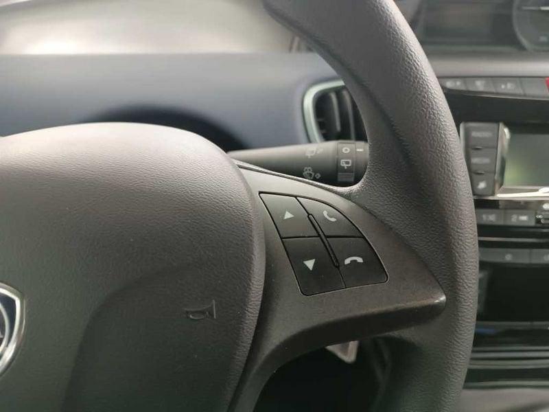 Lancia Ypsilon New 5 porte My24 1.0 Firefly 70 CvStart&Stop Hybrid Oro