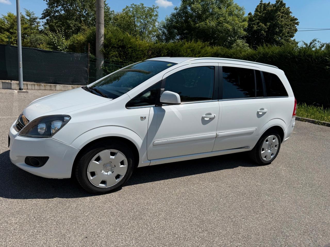 Opel Zafira 1.6 METANO - 7 POSTI - 12 MESI DI GARANZIA -