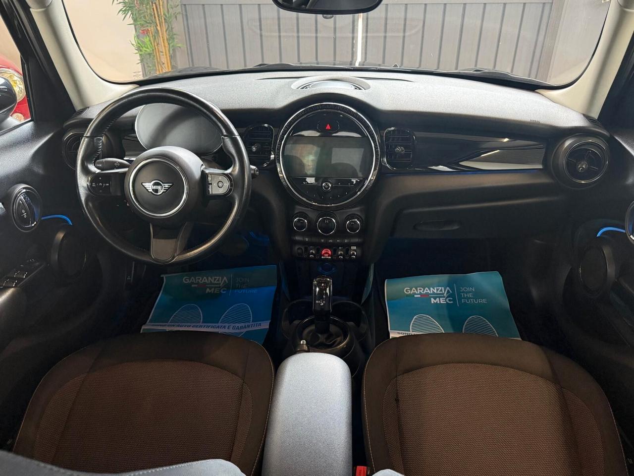 Mini 1.5 Cooper Business