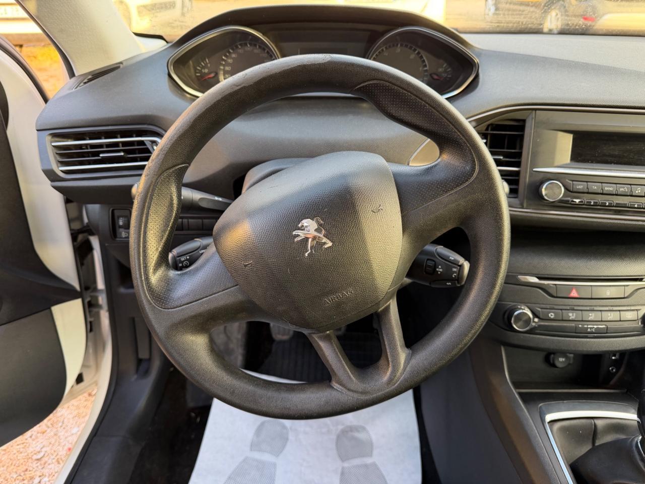 Peugeot 308 1.6 HDi 92 CV SW Business