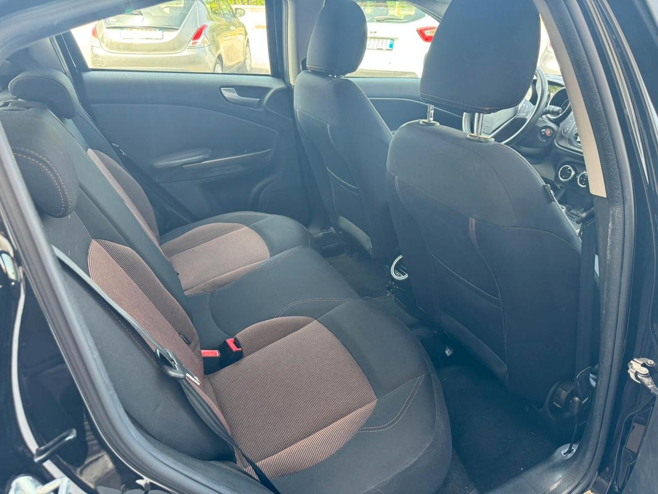 Alfa Romeo Giulietta 1.6 JTDm-2 105 CV Distinctive