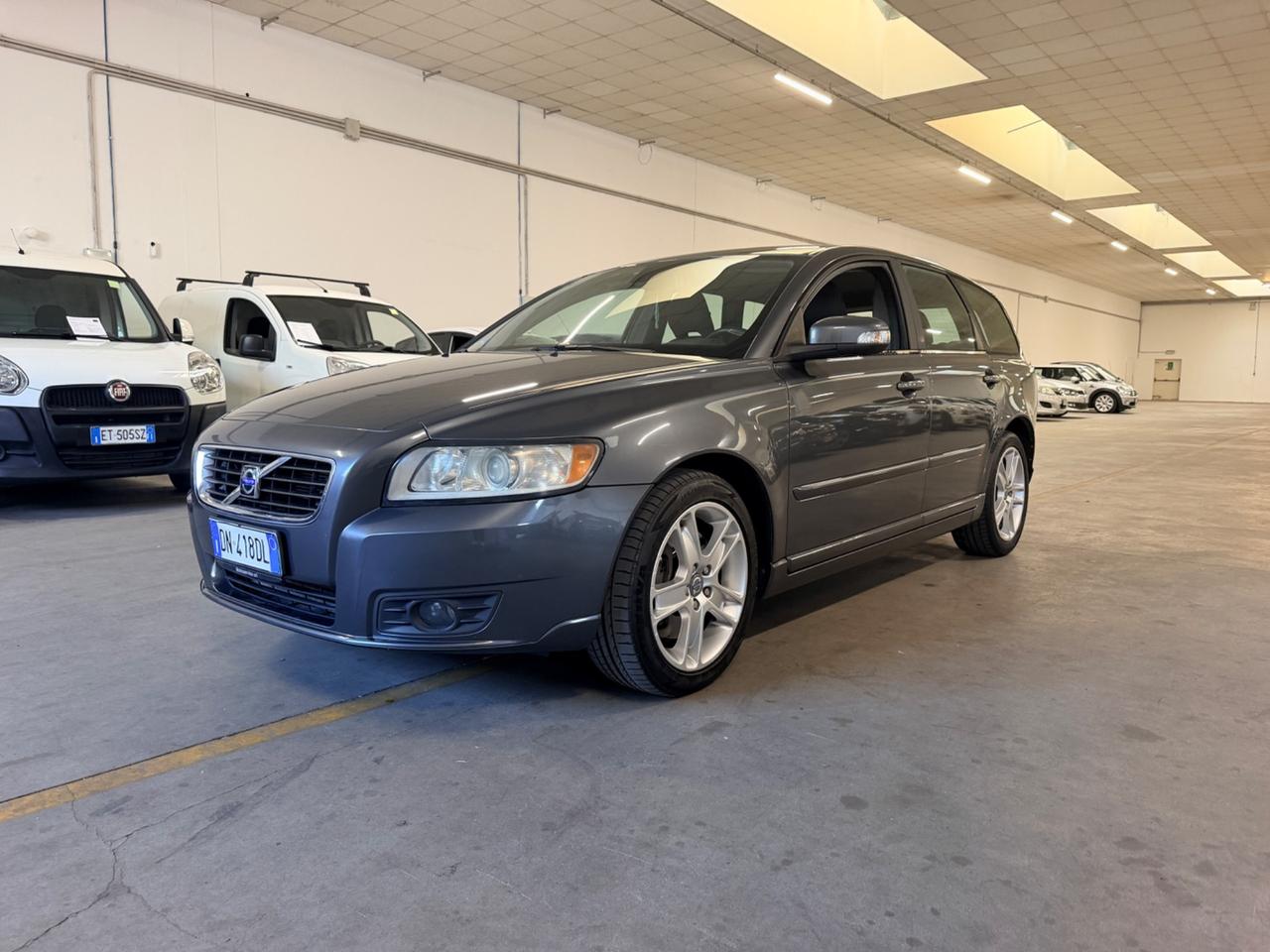 Volvo V50 2.4 D5 cat Momentum